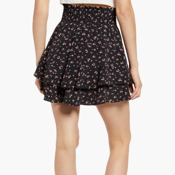 Socialite Floral Print Tiered Miniskirt - Medium - Black - Picture 3 of 6